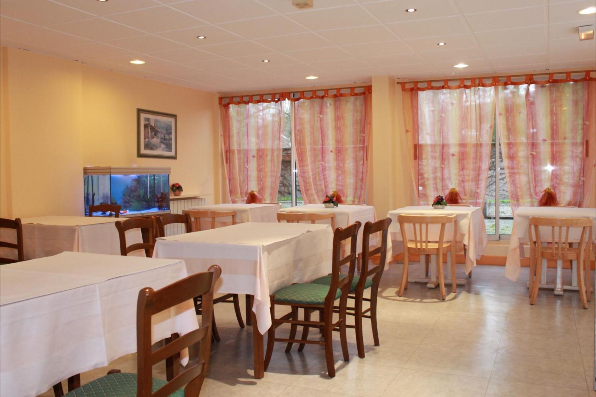 Hotel Le Village Gif-sur-Yvette Dış mekan fotoğraf